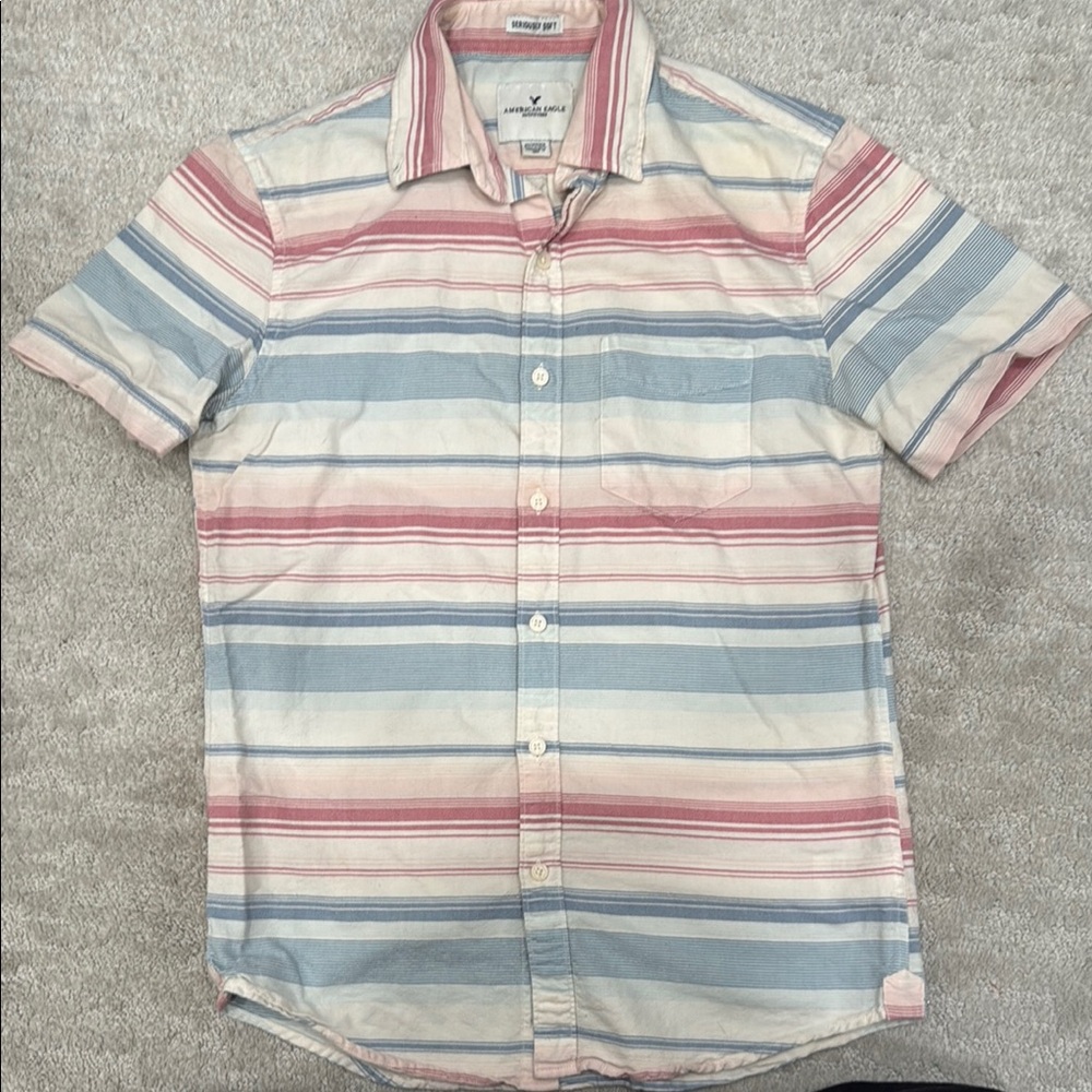 American Eagle Outfitters Red and Blue Casual Button Down Shirt